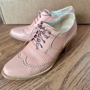 Women's Blush Pink Woven Oxford Shoes